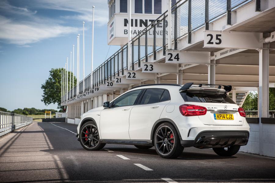  Mercedes-Benz GLA45 AMG 2014 года  (UK) (фото 2 из 23)